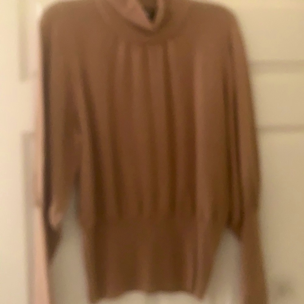 Women’s sweater size medium